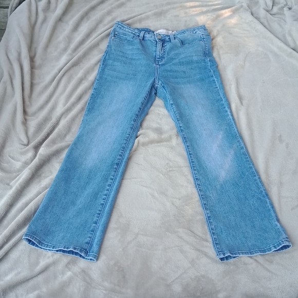 102 Soft Surroundings High Waist Wide Leg Soft Denim Jeans - Picture 3 of 6